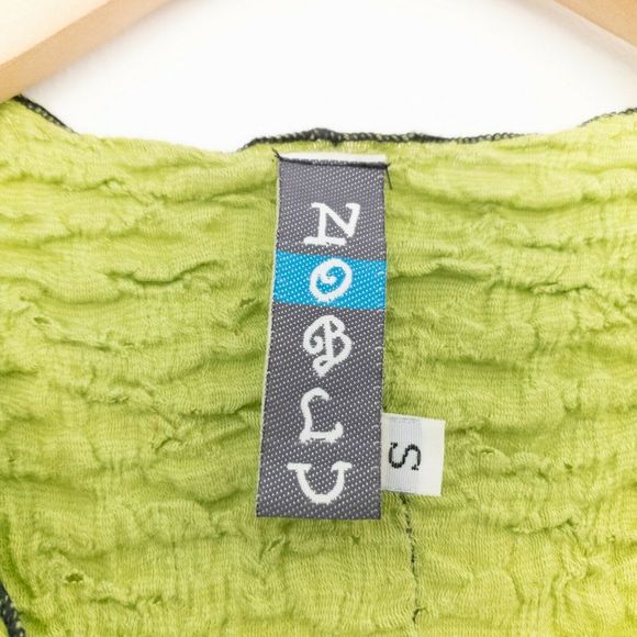 SOLD!! NOBLU Small Pucker Knit Asymmetric Top - Picture 7 of 8